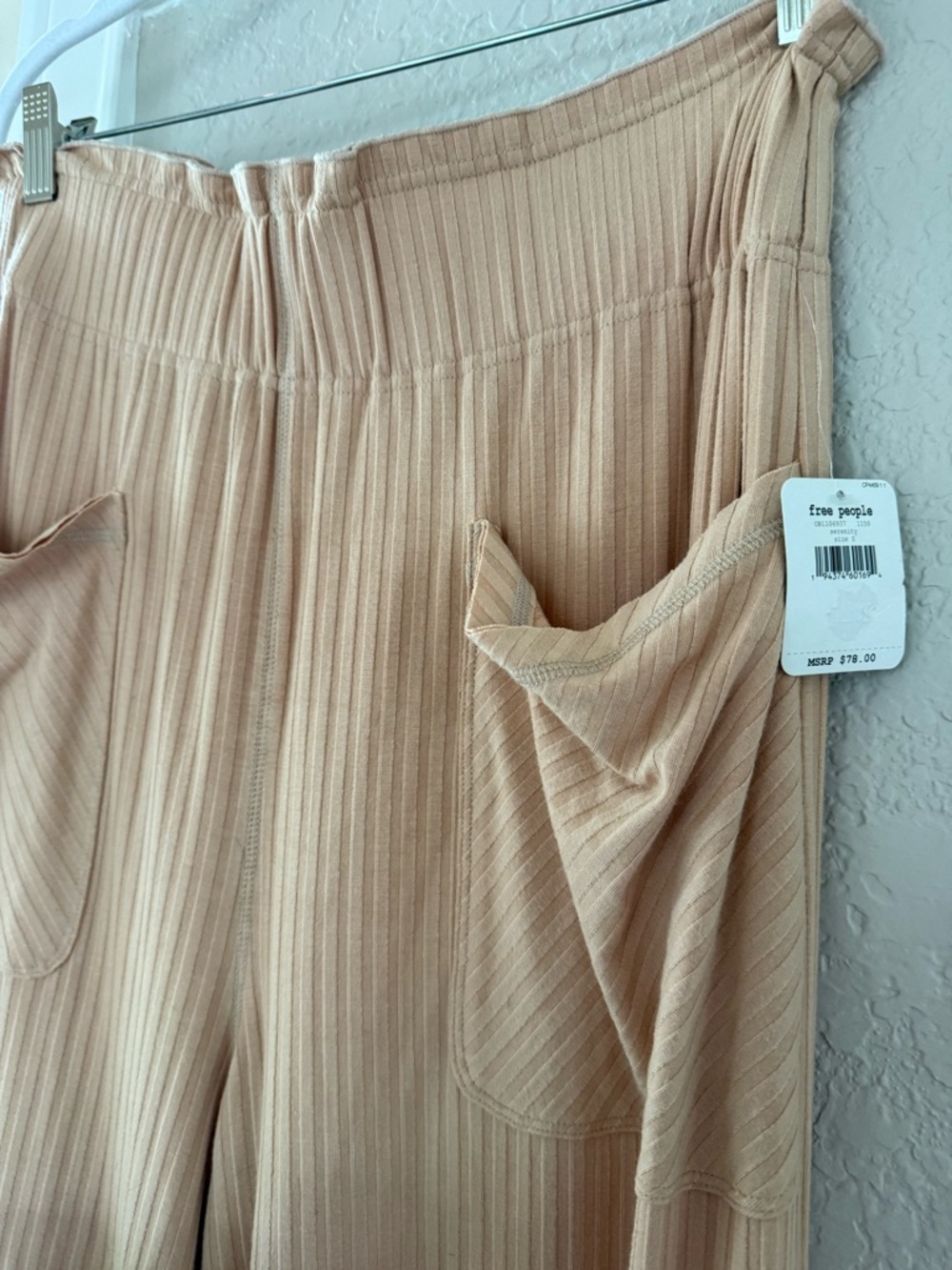 NWT free people Wide-Leg Pull-On Pants with Pockets - Tan - Picture 3 of 5